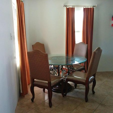 Windsong Guest Apartments Pembroke Exterior foto