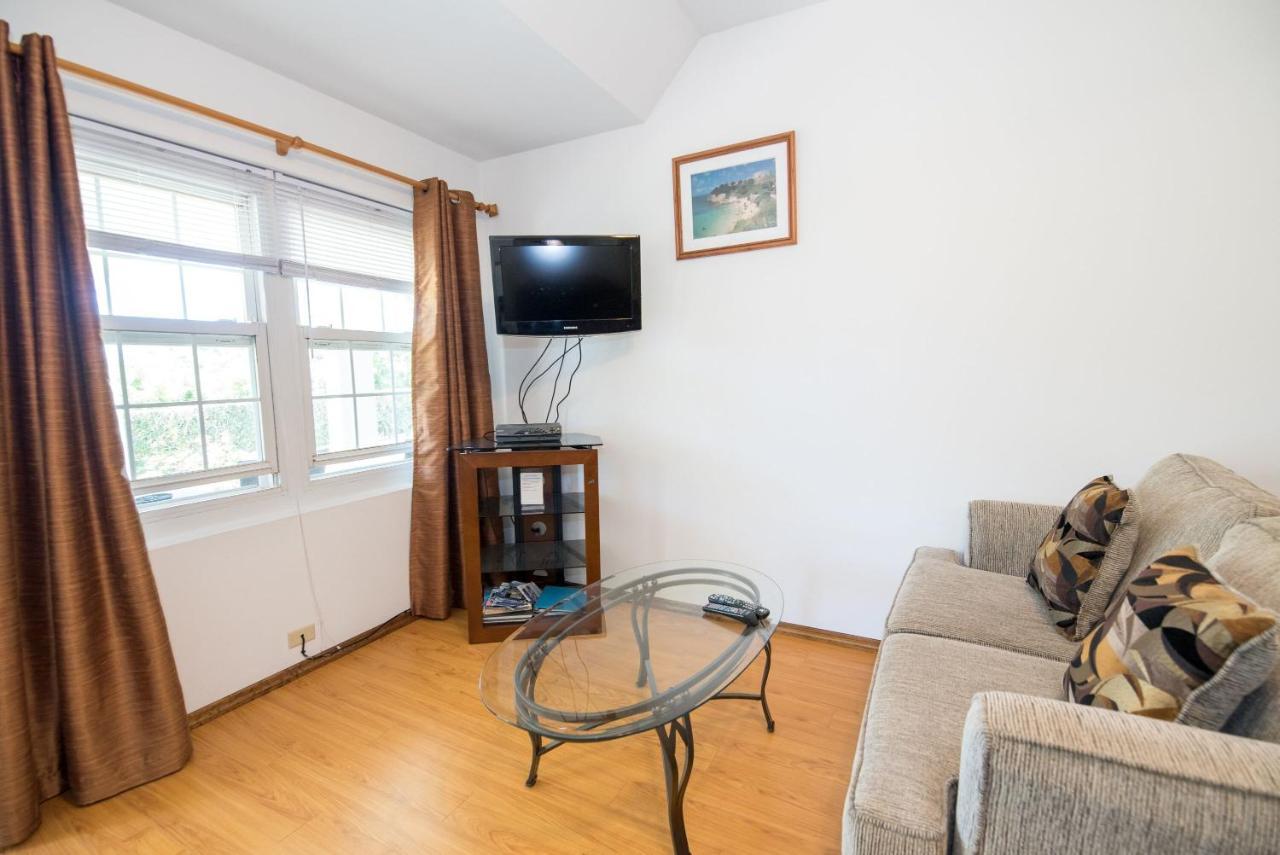 Windsong Guest Apartments Pembroke Exterior foto